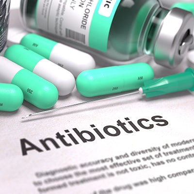 2021 10 06 22 07 0734 Antibiotics Concept 400